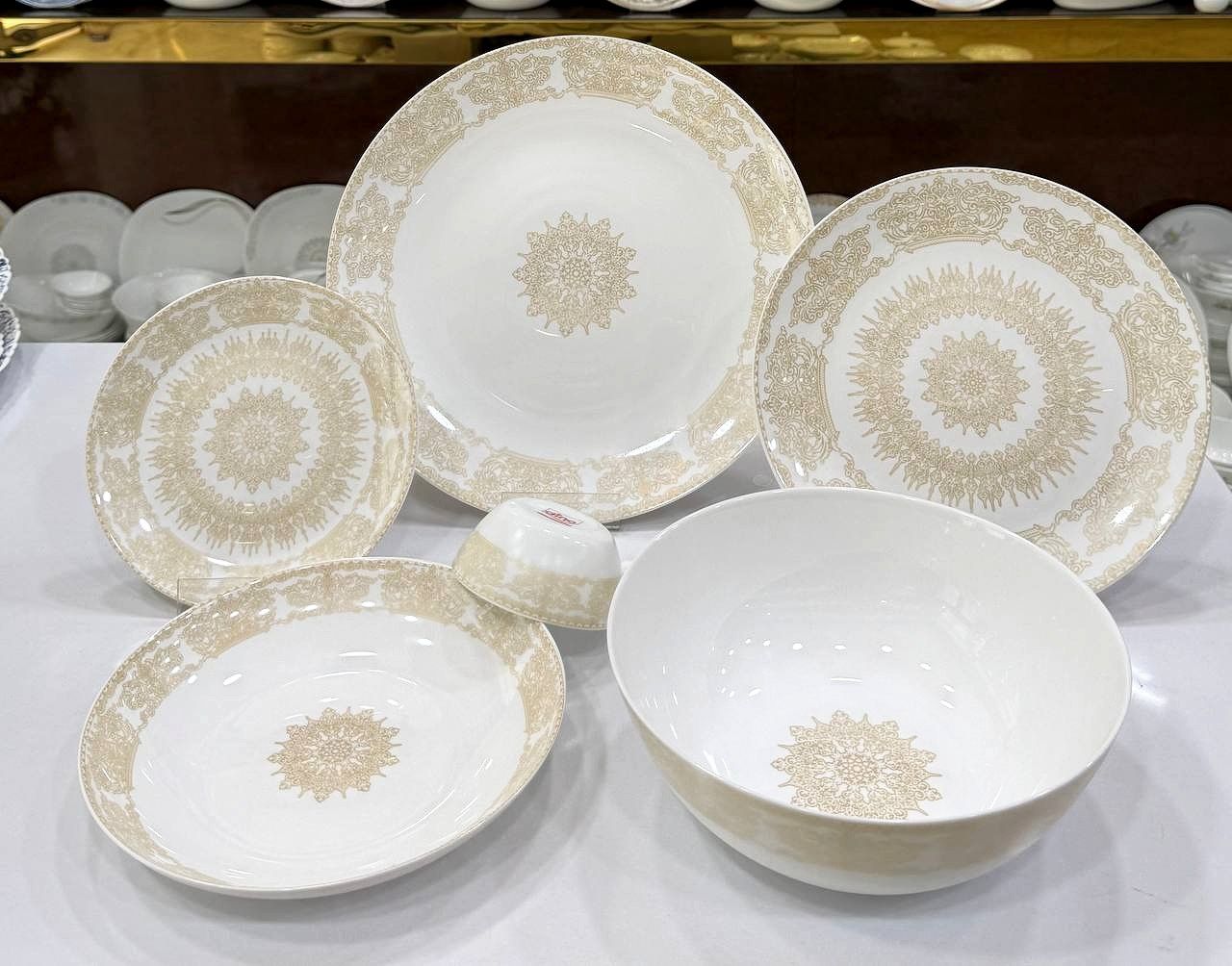 سرویس آرکوپال ۲۶ پارچه